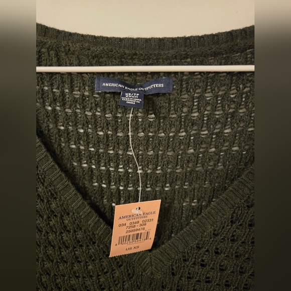 NWT American‎ Eagle Dark Green Knit Sweater - Picture 5 of 6